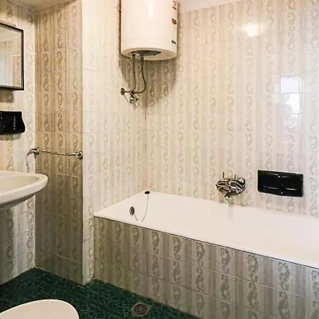 Casa Vacanza Da Anna E Luigi Bed & Breakfast 3*
